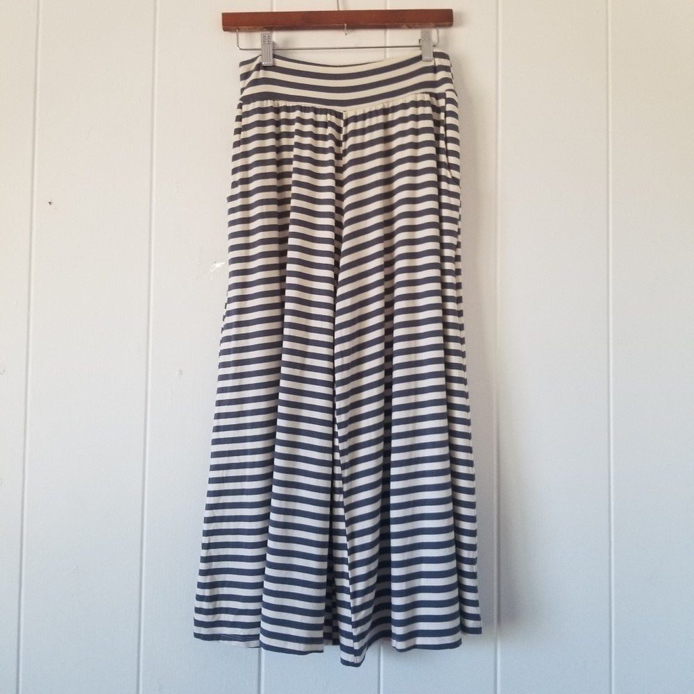 Fighting Eel Striped Culotte Pants